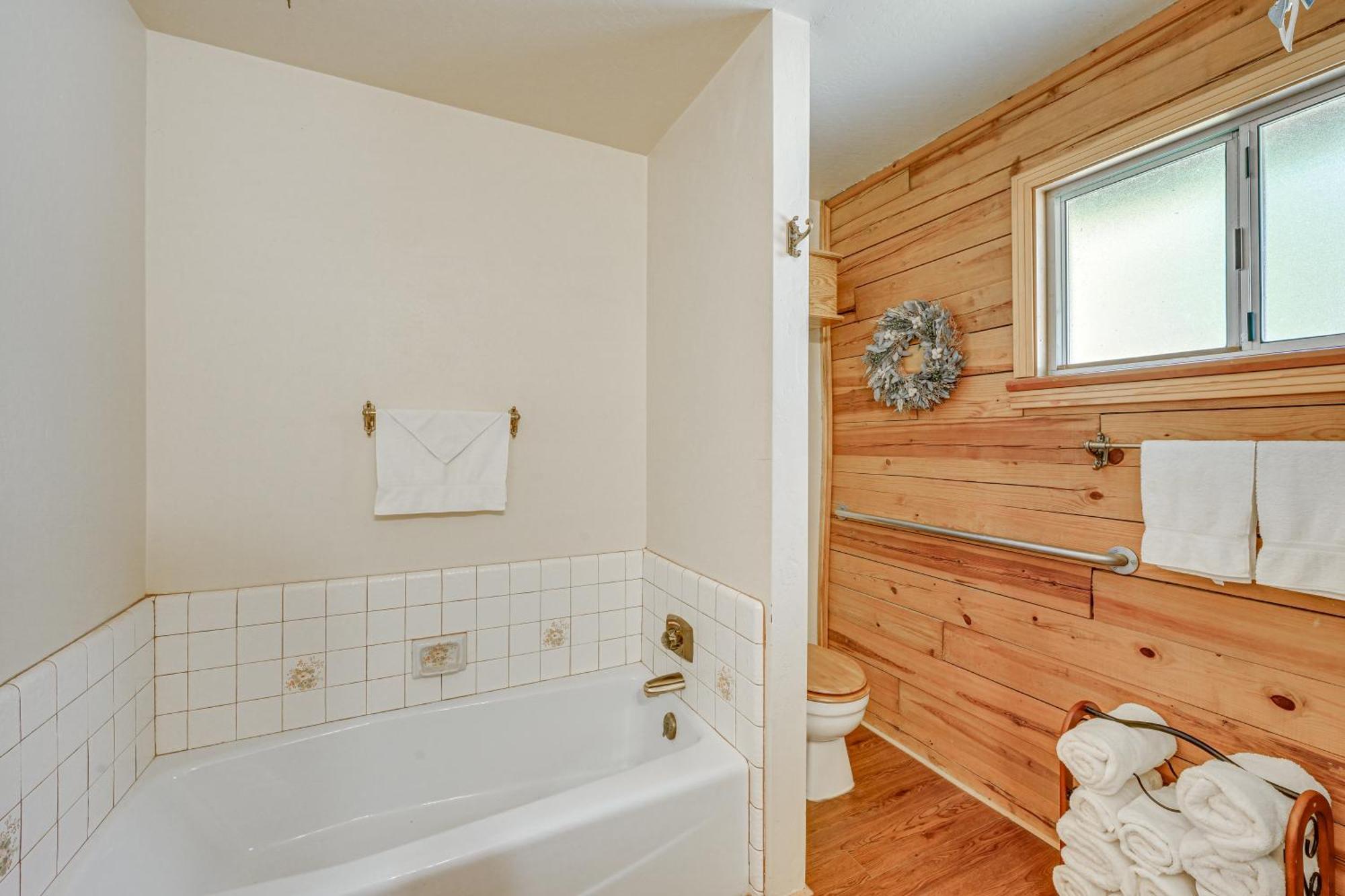 Cozy Family-Friendly Badger Retreat With Fireplace! Kültér fotó