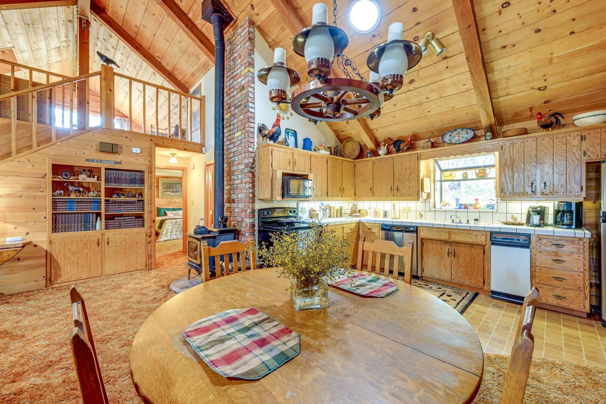 Cozy Family-Friendly Badger Retreat With Fireplace! Kültér fotó